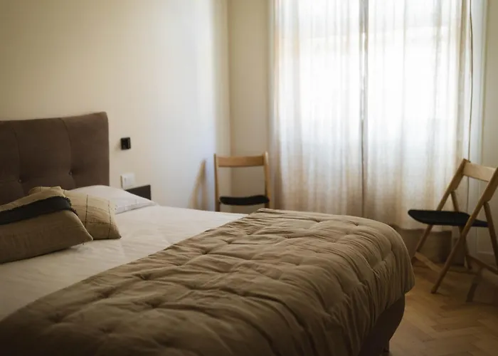 Giselda Oval - Smart