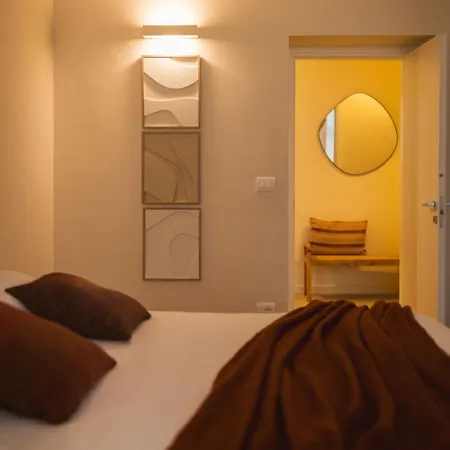 Giselda Oval - Smart *