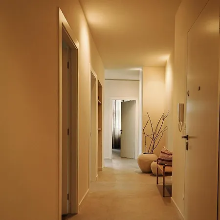 Giselda - Oval Apartment