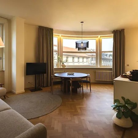 Giselda Oval - Smart * Turin